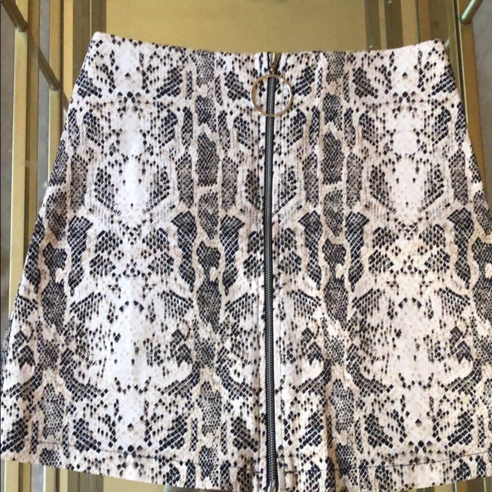 Snakeskin zip-up mini skirt